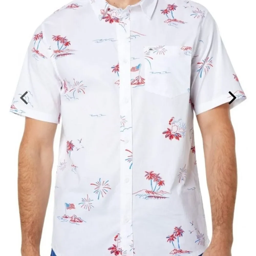 Quicksilver LRegularFit Shrtslvs WhiteBeachTravelPrintButtonUp PocketMen'sShirt.